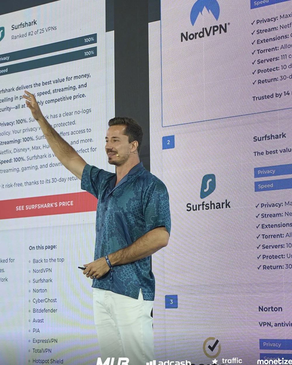 Niels Zee presenting an SEO page audit on stage